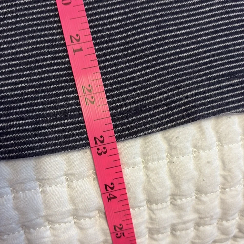 Banana‎ Republic Navy Striped Shirt. Size Medium